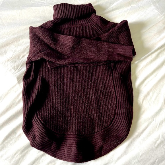 Wilfred Turtle Neck - Picture 2 of 4